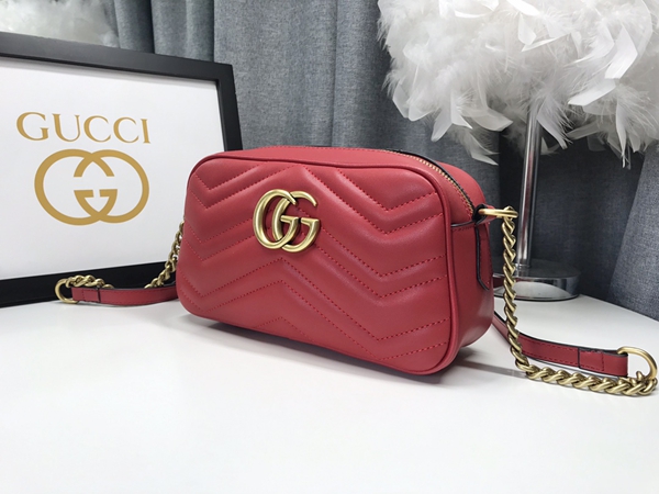 激安グッチバッグコピー側面デザイン